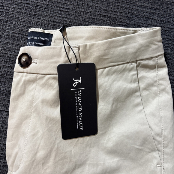 NEW MEN’S TAILORED ATHLETE MUSCLE FIT CHINO TROUSERS SIZE 30 WAIST 28 LENGTH - Picture 2 of 6